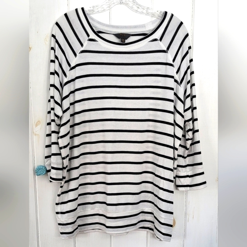 Mix by 41 Hawthorn Black & White Striped 3/4 Sleeve Scoop-Neck Top